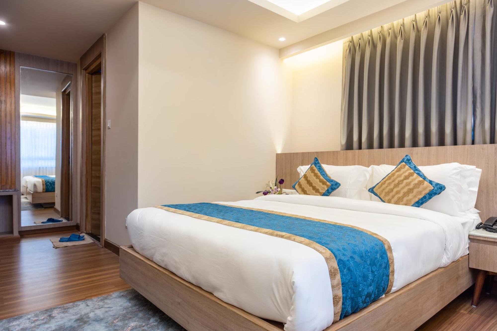 Shuvatara Suites & Spa, Thamel Kathmandu Ngoại thất bức ảnh