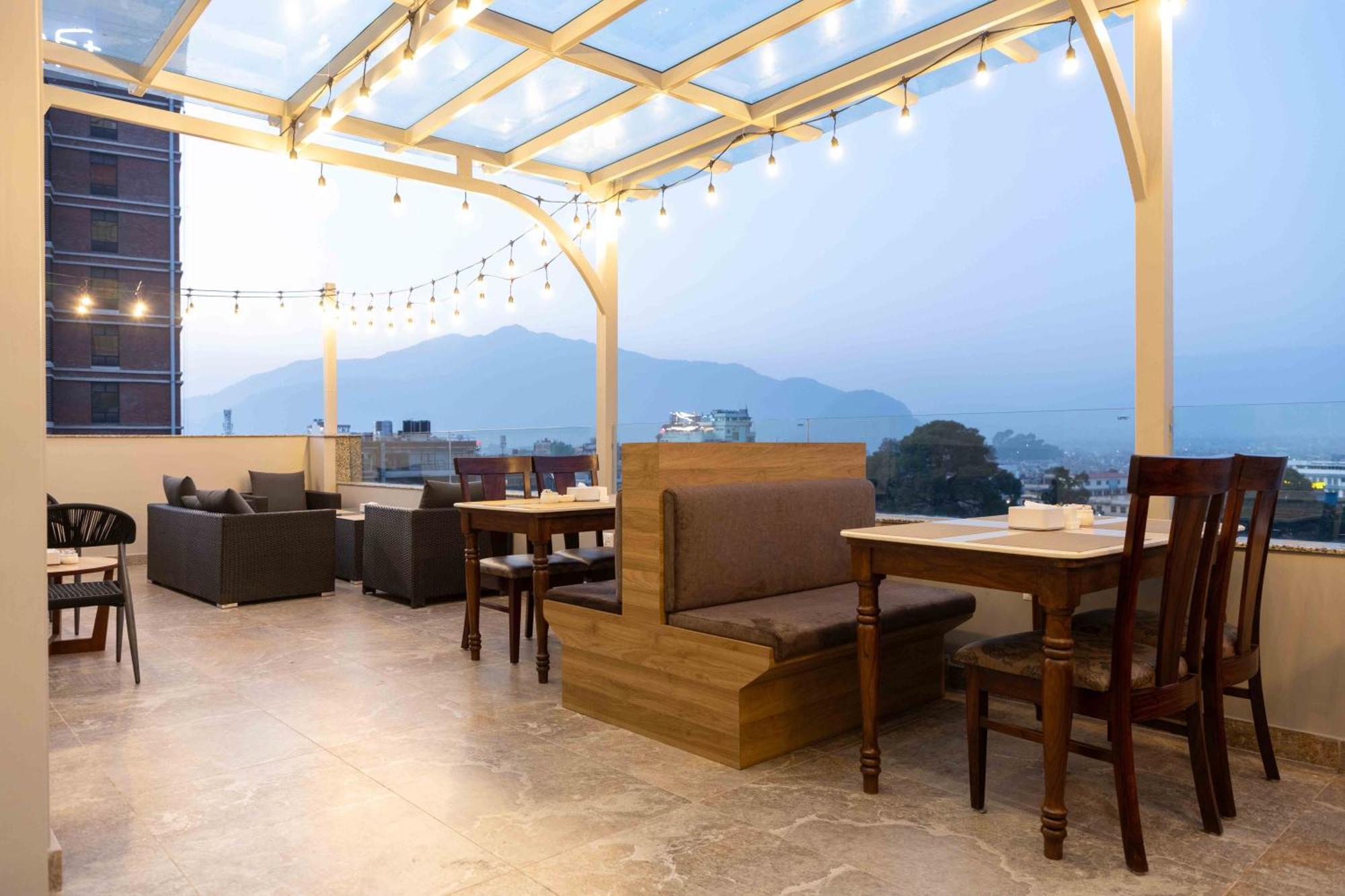 Shuvatara Suites & Spa, Thamel Kathmandu Ngoại thất bức ảnh